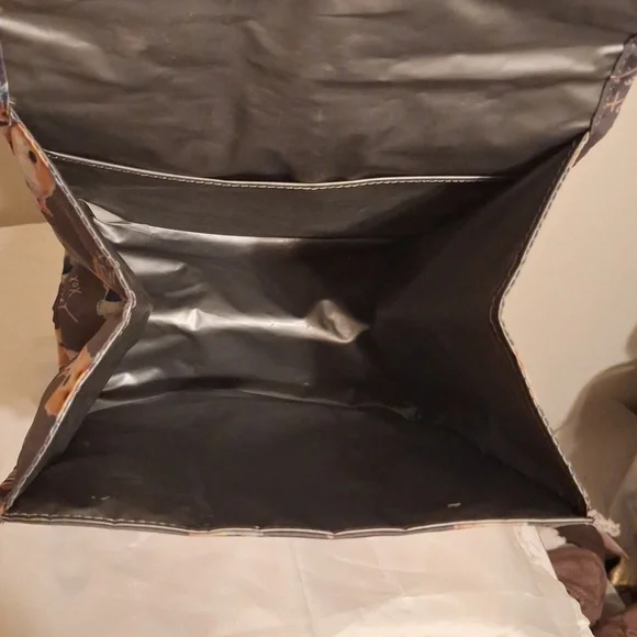 Betsey Johnson Corgi Insulated Travel Lunchbag - Picture 7 of 8